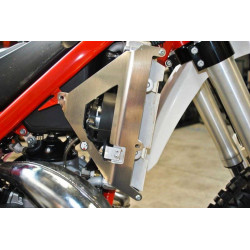 RADIATOR GUARDS BET XTRAINER - 19010925 - Dr Rider
